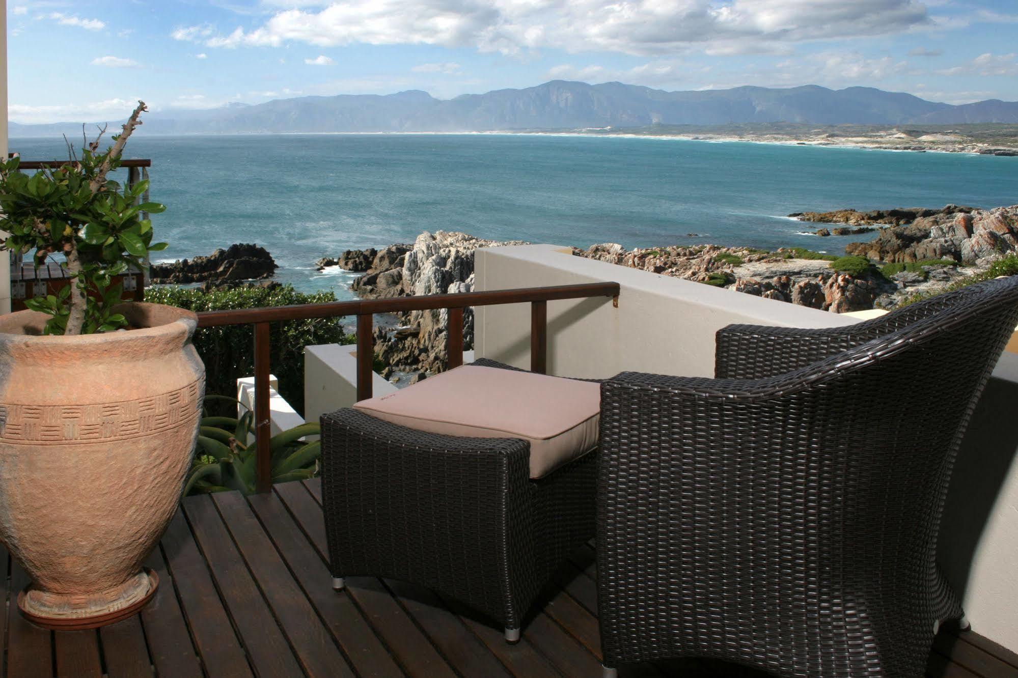 Cliff Lodge Gansbaai Esterno foto